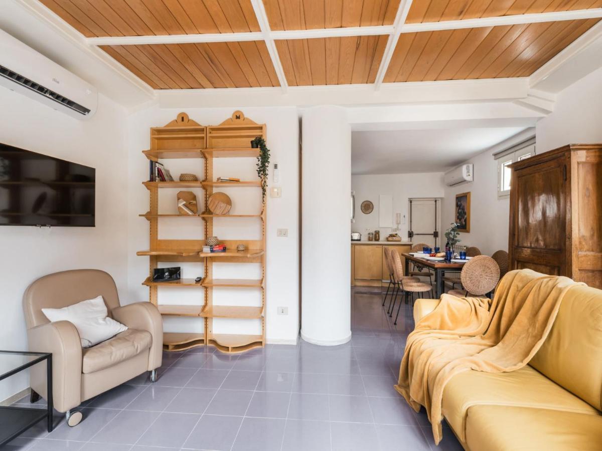 The Best Rent - Two-Bedroom Apartment With Terrace Near Trevi Fountain โรม ภายนอก รูปภาพ